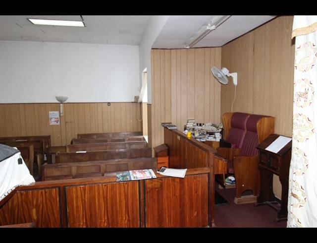 4,000M² BUILDING FOR SALE IN ORANGE GROVE